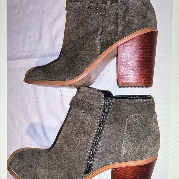 Sole Society Olive Green Suede Ankle Paislee Women Boots Sz-9 Pre-owned - Picture 3 of 4